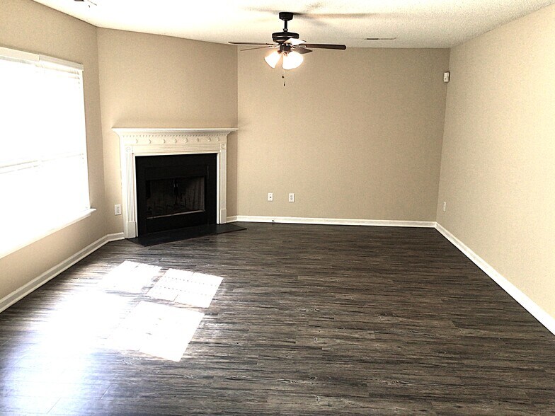 Building Photo - 5116 Morrow Ln