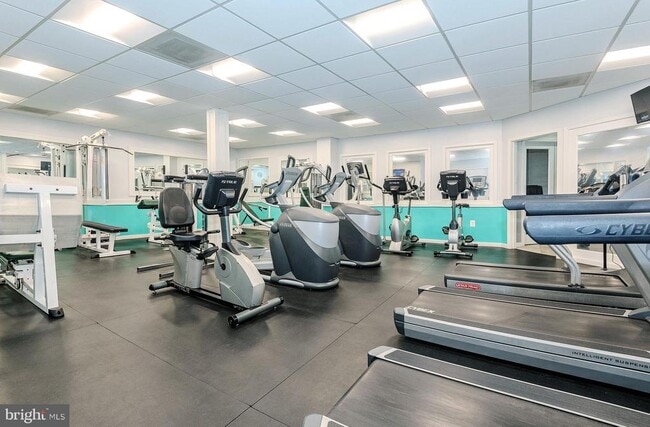 Building Photo - 2134 Commissary Cir