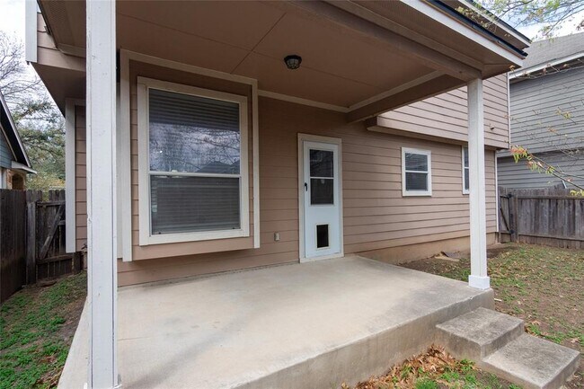 Building Photo - 10509 Wylie Dr