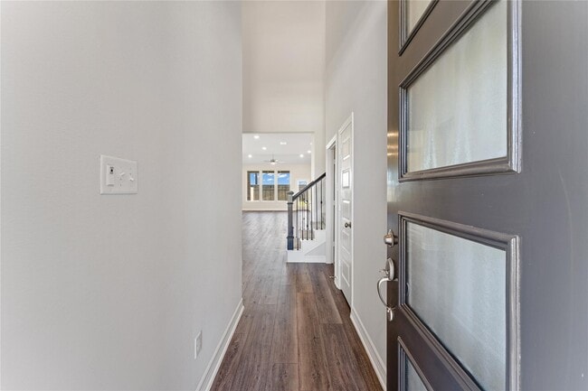 Building Photo - 28938 Hauter Wy