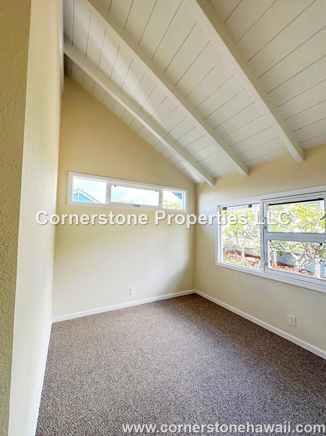 Building Photo - 99-969-969 Aiea Heights Dr