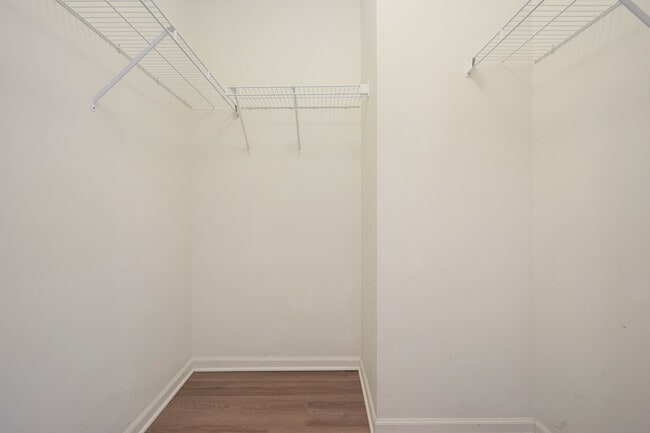 Building Photo - 64 Village Station Ln