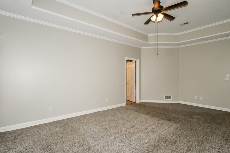 Building Photo - 2644 Graystone Dr