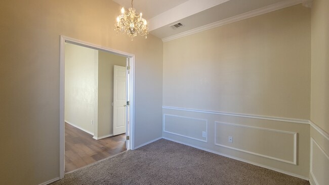 Building Photo - 1606 Jennifer Dr