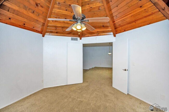 Building Photo - 2174 S Del Valle Way