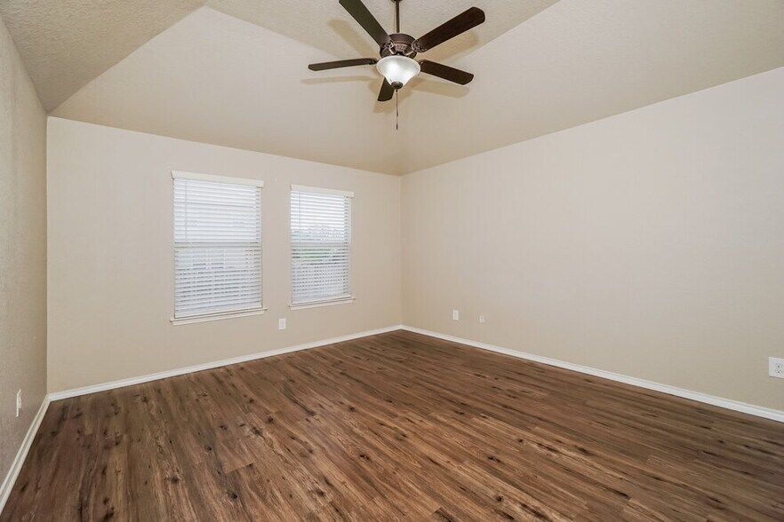 Building Photo - 8510 Winchester Way