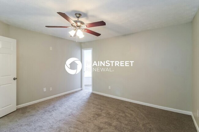 Building Photo - 3 Bedroom Pet-Friendly Home in STONECREST, GA with Main Street Renewal