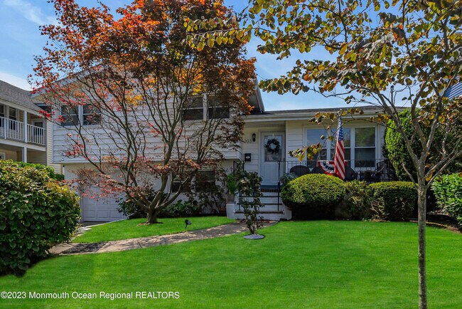 Primary Photo - 203 10th Ave