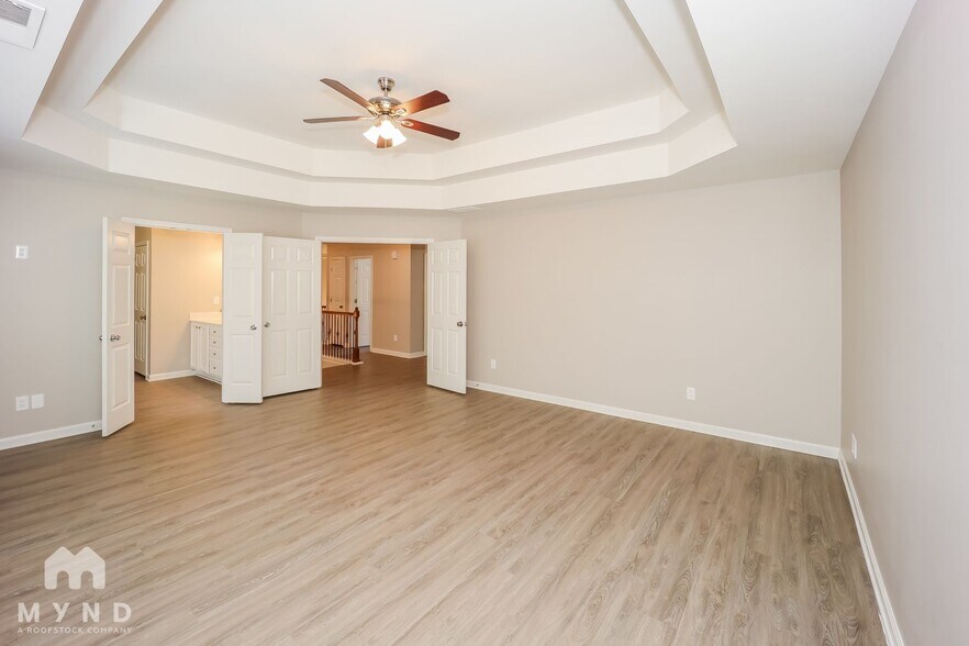 Building Photo - 545 Bigelow Ct
