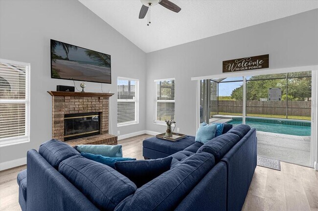 Building Photo - 2820 Smithfield Dr