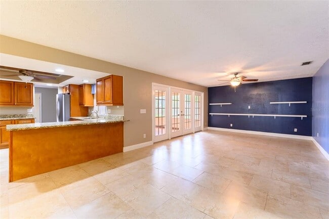 Building Photo - 3122 Reseda Ct