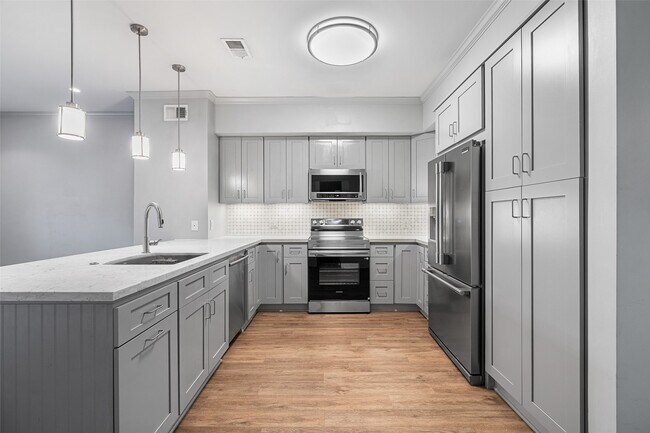 Building Photo - 14707 Barryknoll Ln