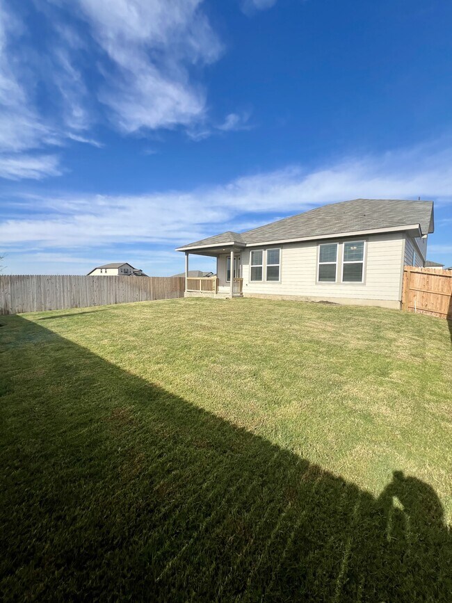 Building Photo - 14426 Daphne Bnd