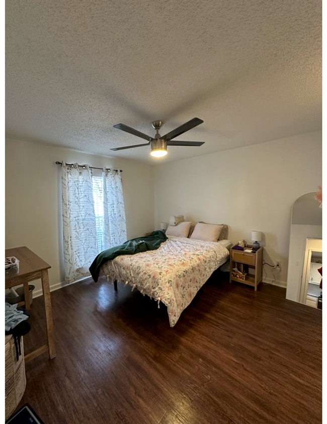 Building Photo - 2 bedroom condo across from UGA's Health and Science campus pre lease