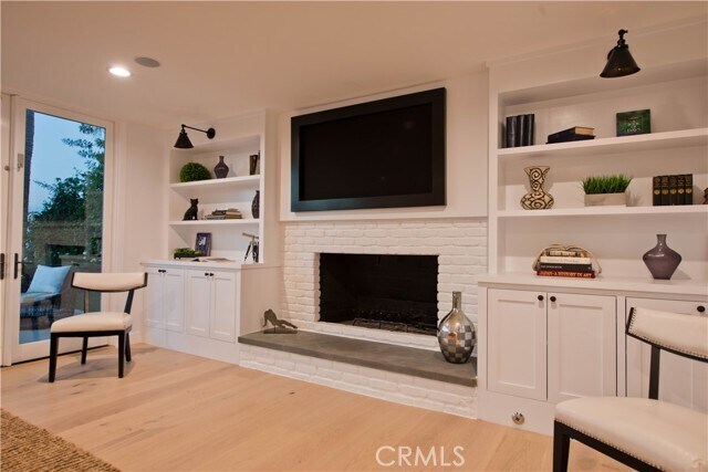 Building Photo - 16449 Tudor Dr