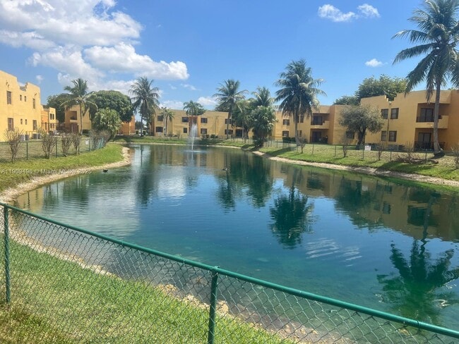 Building Photo - 686 NW 114th Ave