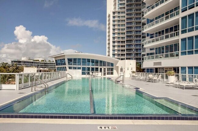 Building Photo - 50 South Pointe Dr