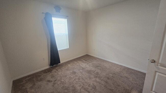 Building Photo - 3358 Summerdale Way