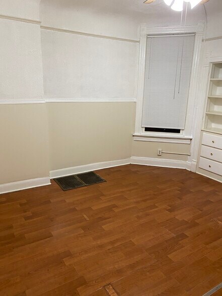 First Floor Dining Room - 5643 S Green St