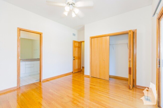 Building Photo - 2719 N Wayne Ave