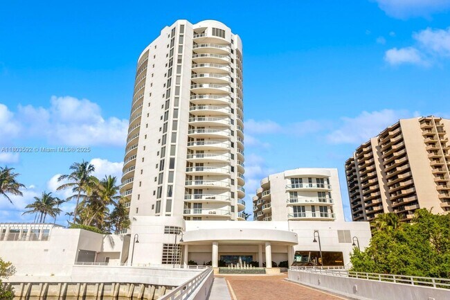 Building Photo - 4600 N Ocean Dr
