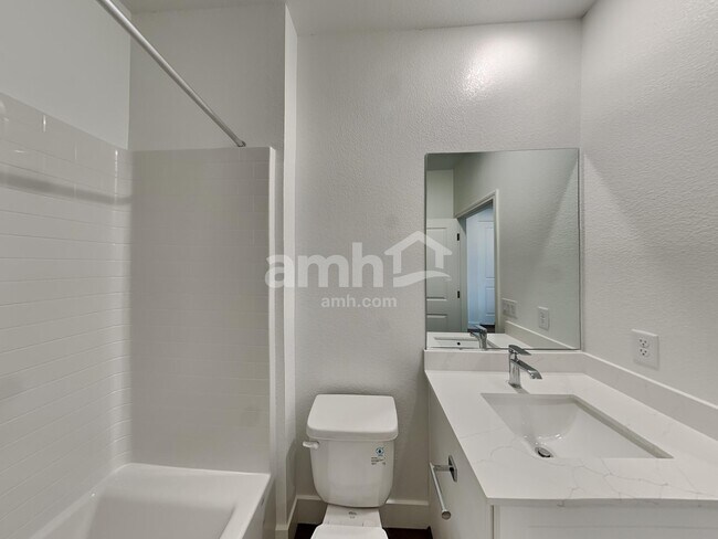 Building Photo - 11159 Magallanes St
