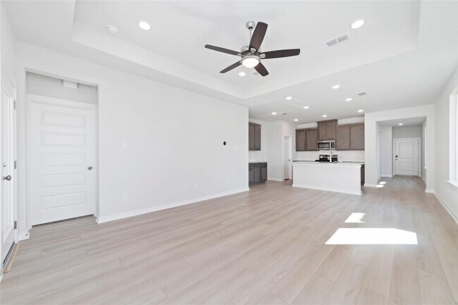 Building Photo - 21614 White Bellflower Ln