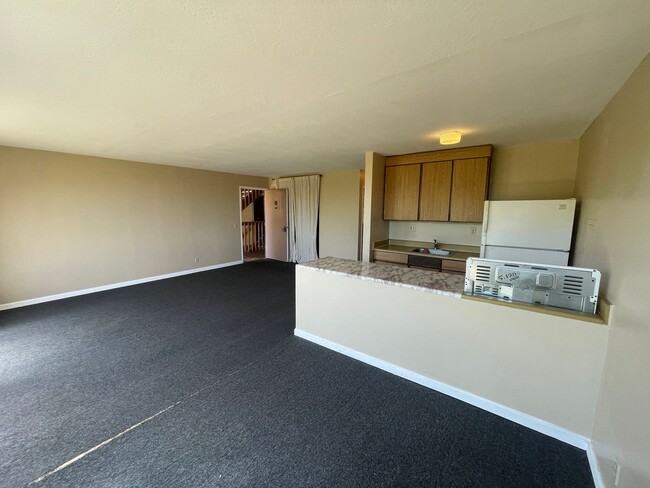 Building Photo - MAKAHA VALLEY PLANTATION  2 bedroom townho...