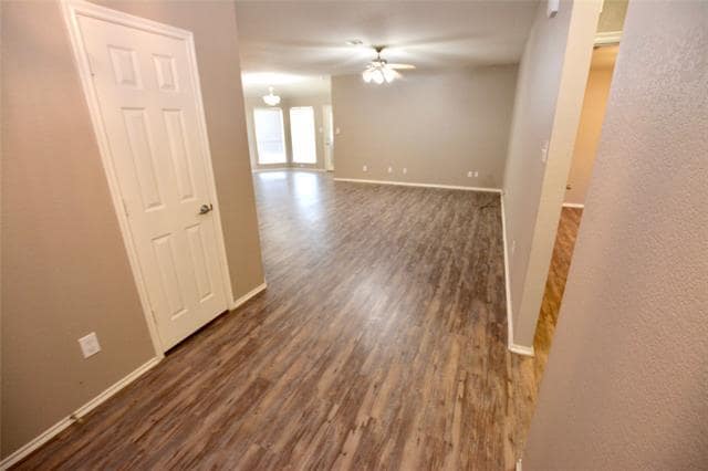 Building Photo - 621 Chestnut Ct