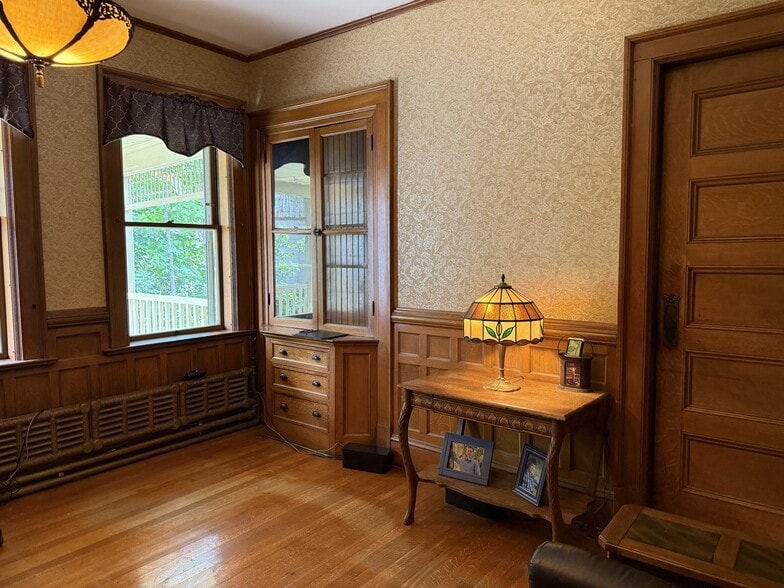 Building Photo - Heat and Historic Charm Included!