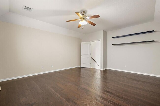 Building Photo - 2406 Yorkshire Ln