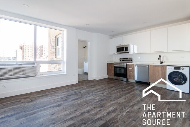 Building Photo - 941 W Carmen Ave