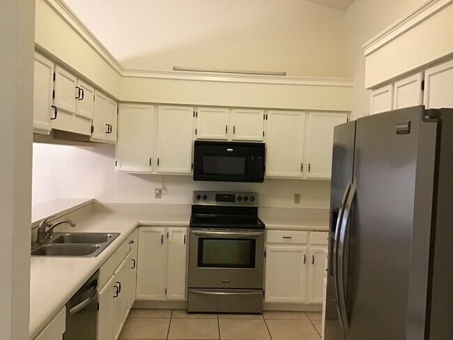 Building Photo - 3592 Wexford Ct