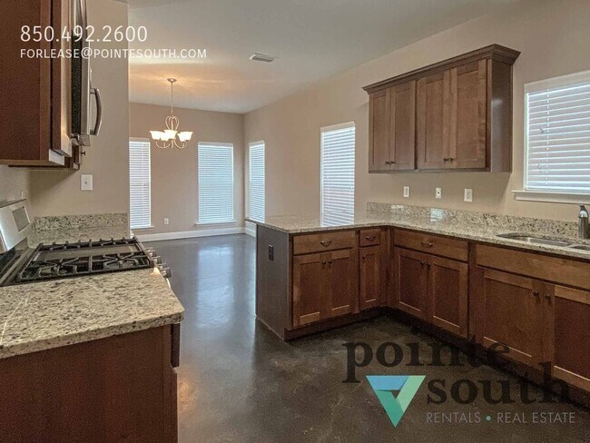 Building Photo - 12919 -A Churchill Dr