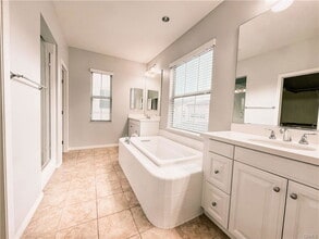 Building Photo - 87 Coleridge