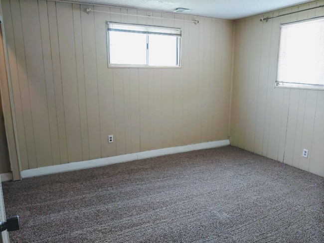 Building Photo - 392 W 3400 S