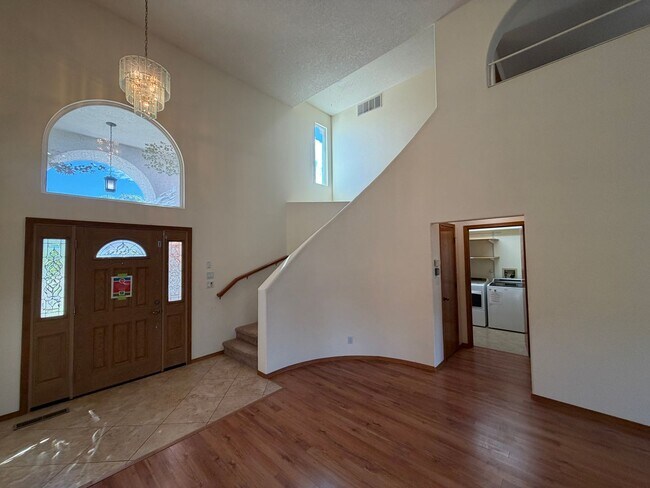 Building Photo - 9600 Allande Rd NE