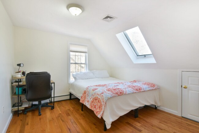 Building Photo - 53 Arrowwood Dr