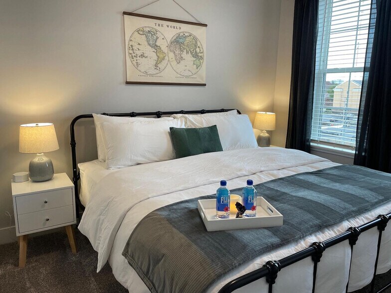 Building Photo - 2875 Olentangy River Rd