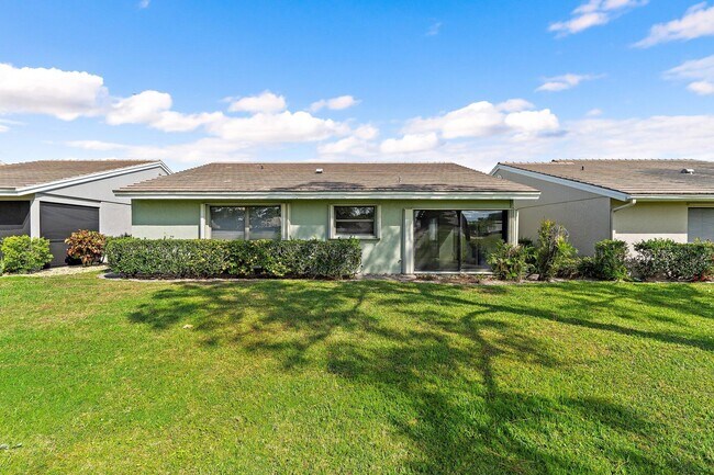 Building Photo - 2711 SW Egret Pond Cir