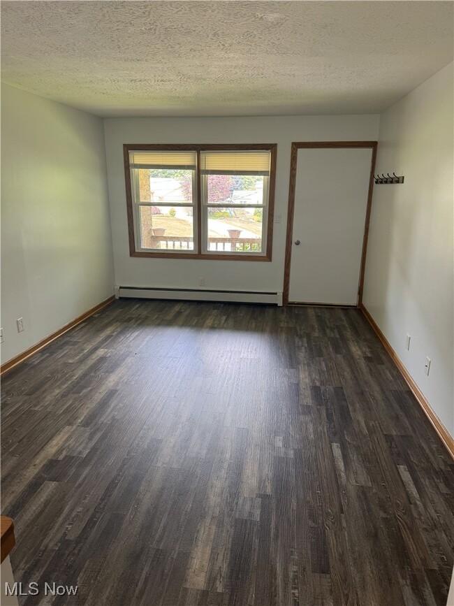 Building Photo - 80 Mary Ann Ln