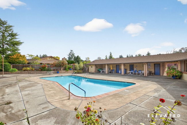 Building Photo - 458 Las Casitas Ct