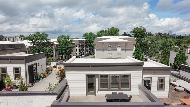 Building Photo - 860 Stonehill Ln