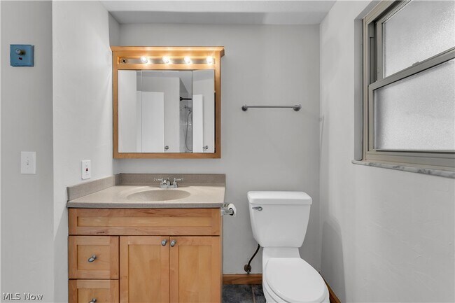 Building Photo - 13575 Starlite Dr