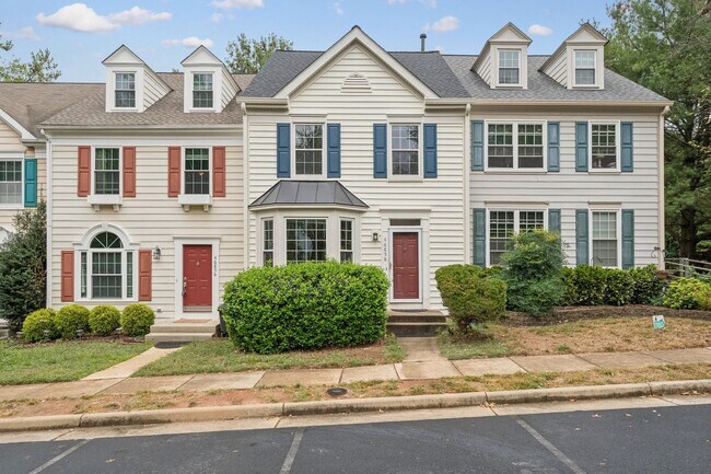 Building Photo - Great Location for schools, shopping and d...
