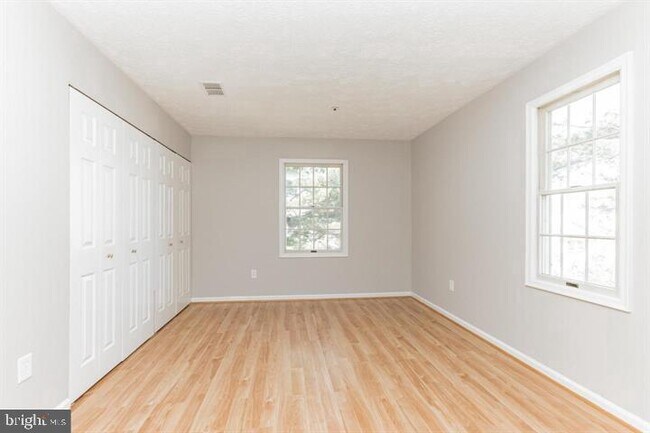 Building Photo - 12205 St Peter Ct