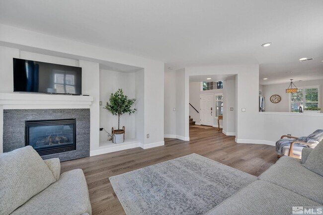 Building Photo - 10459 Summershade Ln