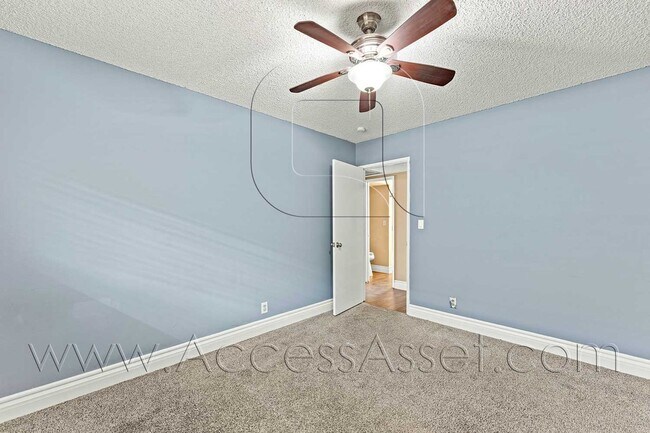 Building Photo - Beautiful 3BR/2BA Home In Hemet With Lush Backyard & Fruit Trees!