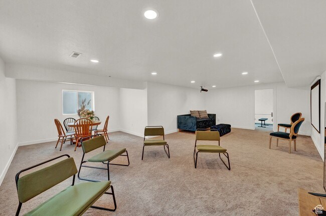Building Photo - 15162 S Cantle Dr