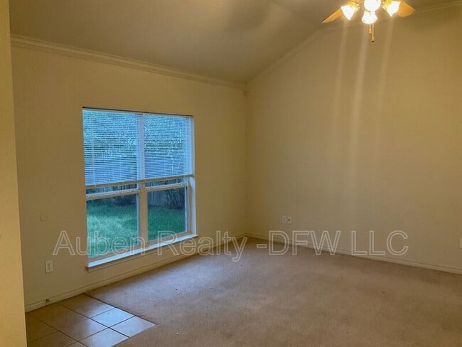 Building Photo - 800 Quarter Horse Trail